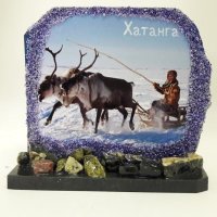 Оленья упряжка панно настольное Хатанга из камня змеевик, яшма